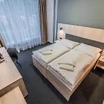 Hotel Glamour Kaluža