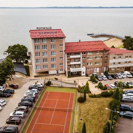Glamour Hotel 4*