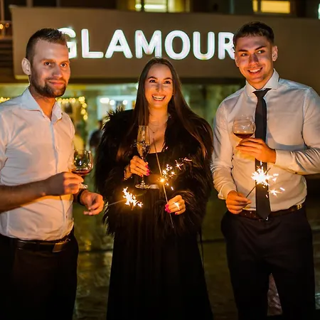 Hotel Glamour 4*