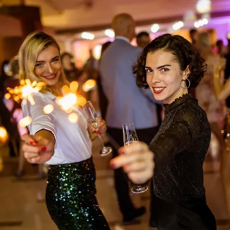 Glamour 4* Kaluža